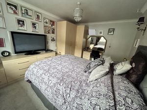 Photo 15- click for photo gallery